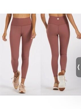 Vuori Rib Studio Leggings 25" in Rosewood Size S